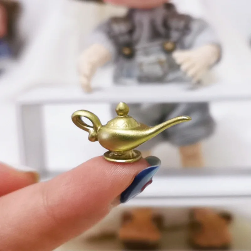 Mini  Magic Lamp Figurine Gold Resin Micro Dollhouse Decor Handmade Journal Desktop Fairy Tale Themed Ornament Gift
