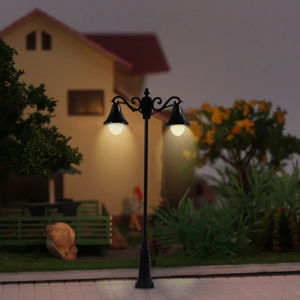 Mini LED Double Head Street Lamp Model 1/75 1/100 1/150 Vintage European Street Light for Railway Layout Sand Table Diorama 2pcs