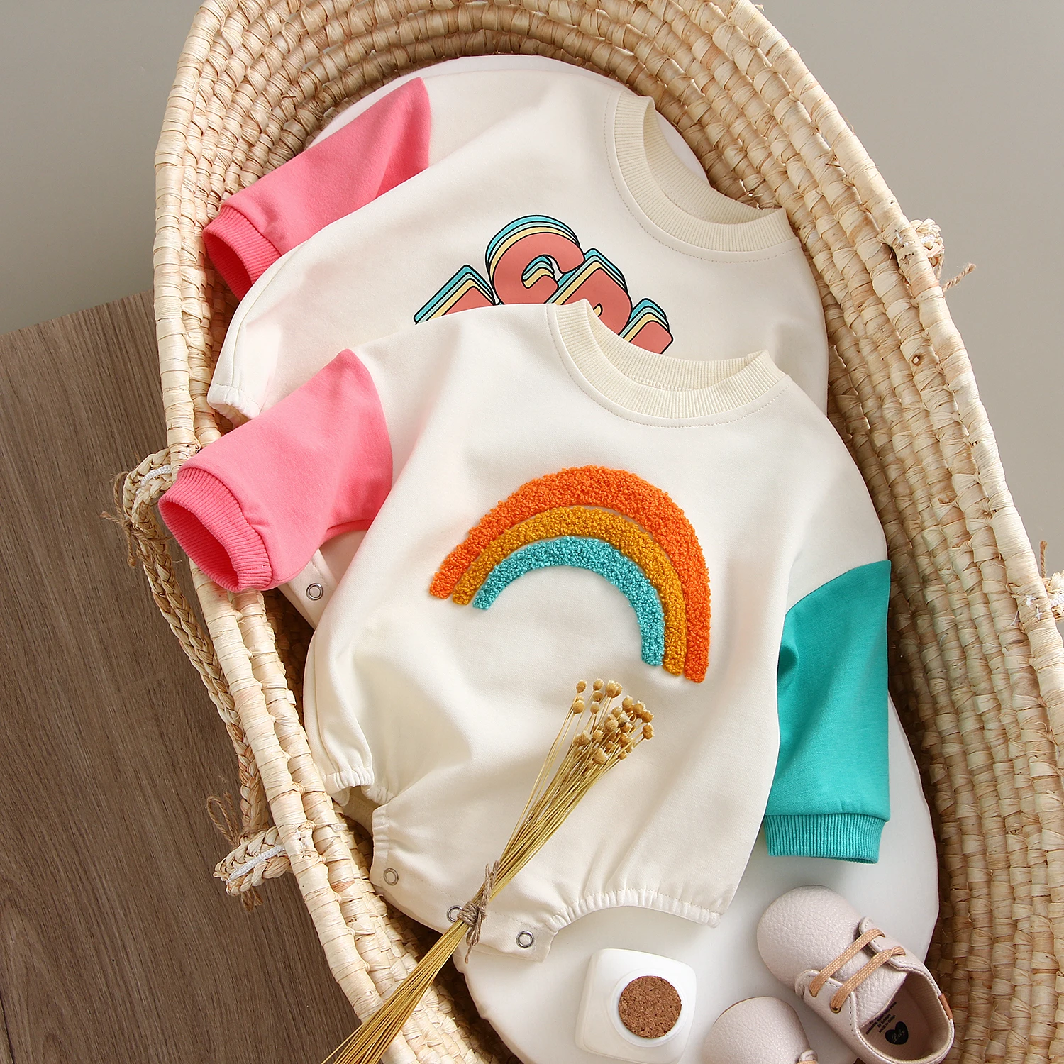 Autumn Baby Girl Clothes Rainbow Embroidery Baby Girl Bodysuit O-neck Newborn Baby One Piece Long Sleeve Baby Onesie For Girls