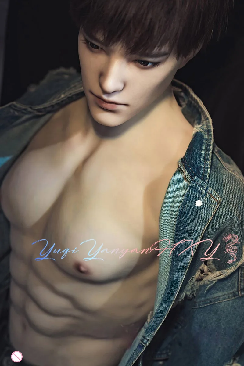 金属骨格、筋肉質の男性、硬いペニス、男性の偽胸筋と偽腹筋を備えた最高のカスタムメイド人形