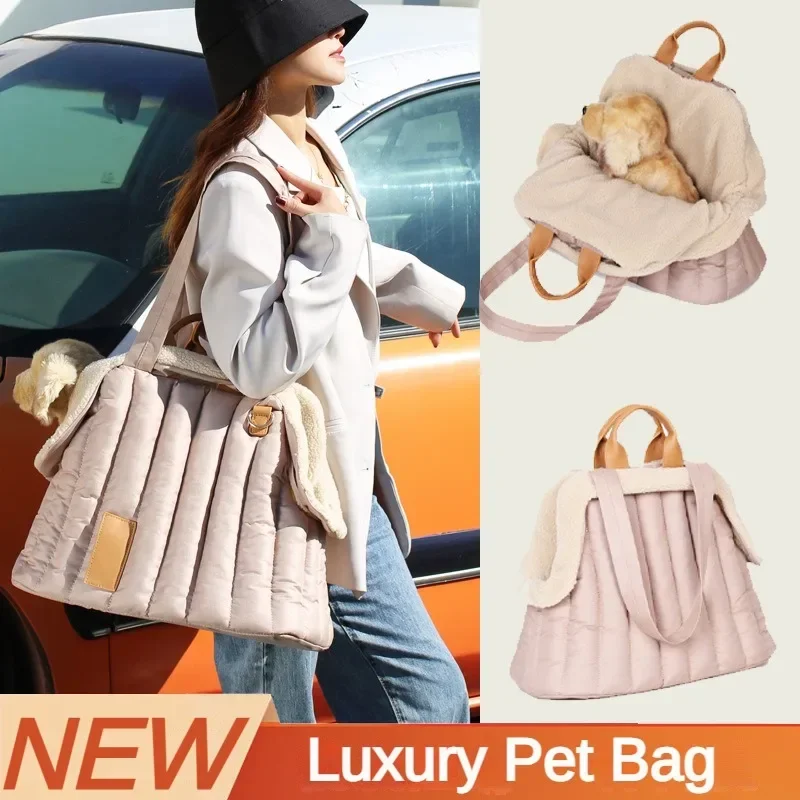 Luxury Pet Handbag Portable Breathable Velvet Interior Warm Mochila Para Perro Shoulder Cat Bag Suitable for Small Dogs and Cats