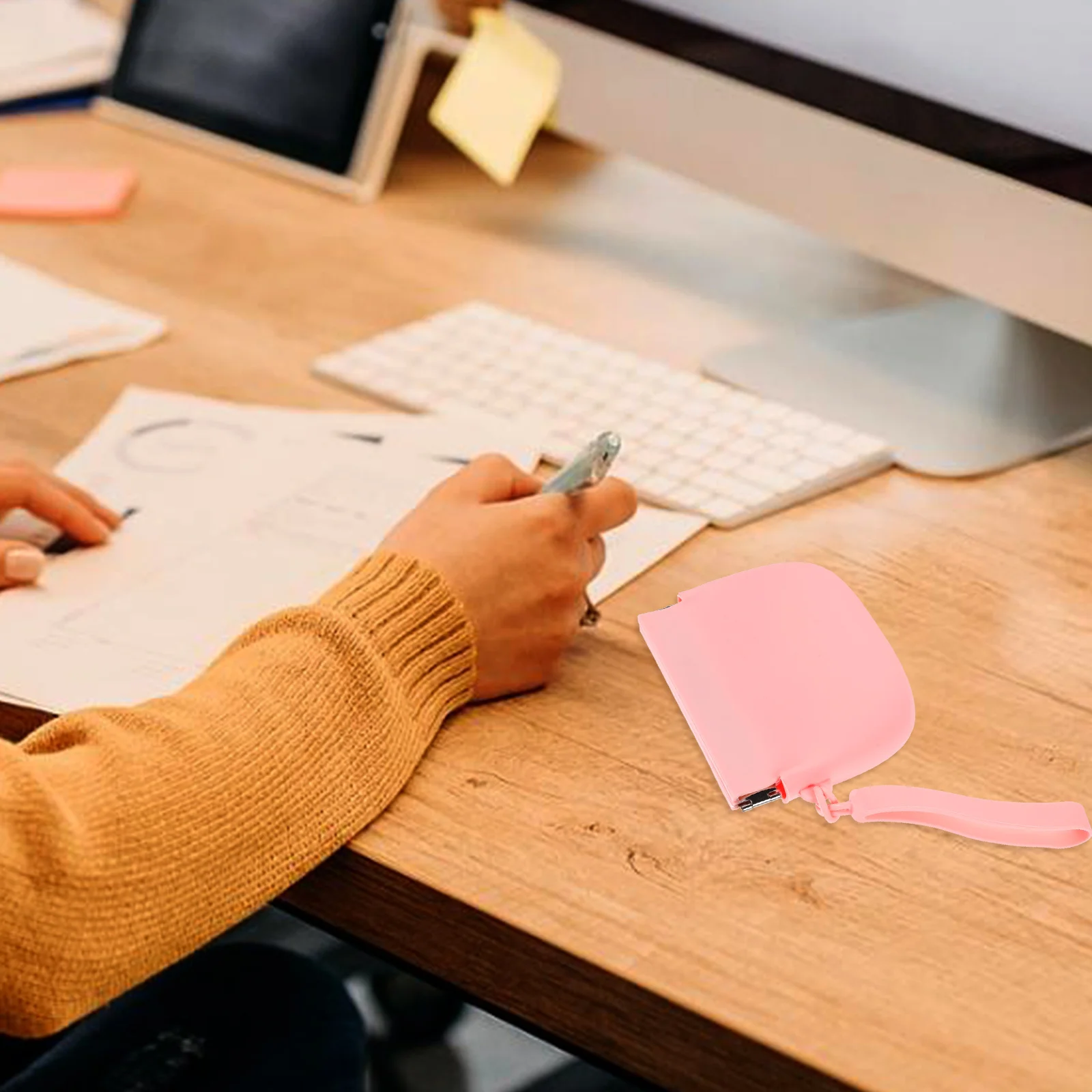 Borsa piccola con chiusura automatica Borsa portatile piccola in silicone Borsa da donna per riporre il trucco Cuffia Organizzatore di cavi per monete Borsa con chiusura automatica