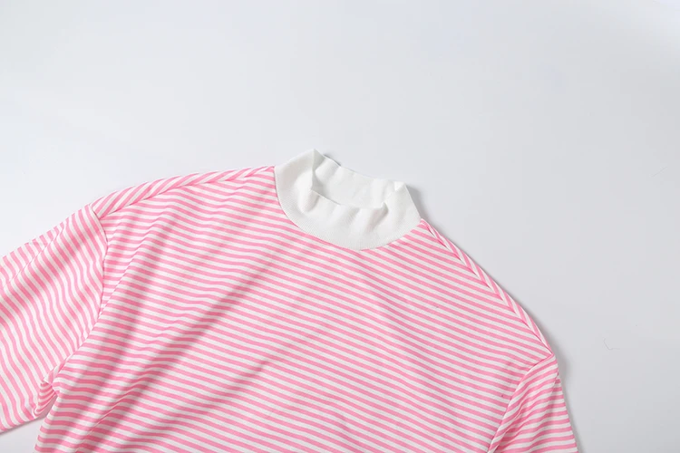 Weird Puss Stripe Patchwork 2-teiliges Set für Damen, T-Shirt mit Rundhalsausschnitt und langen Ärmeln + Mini-Shorts, lässiger, schlichter und bequemer Alltagslook – Detail 6