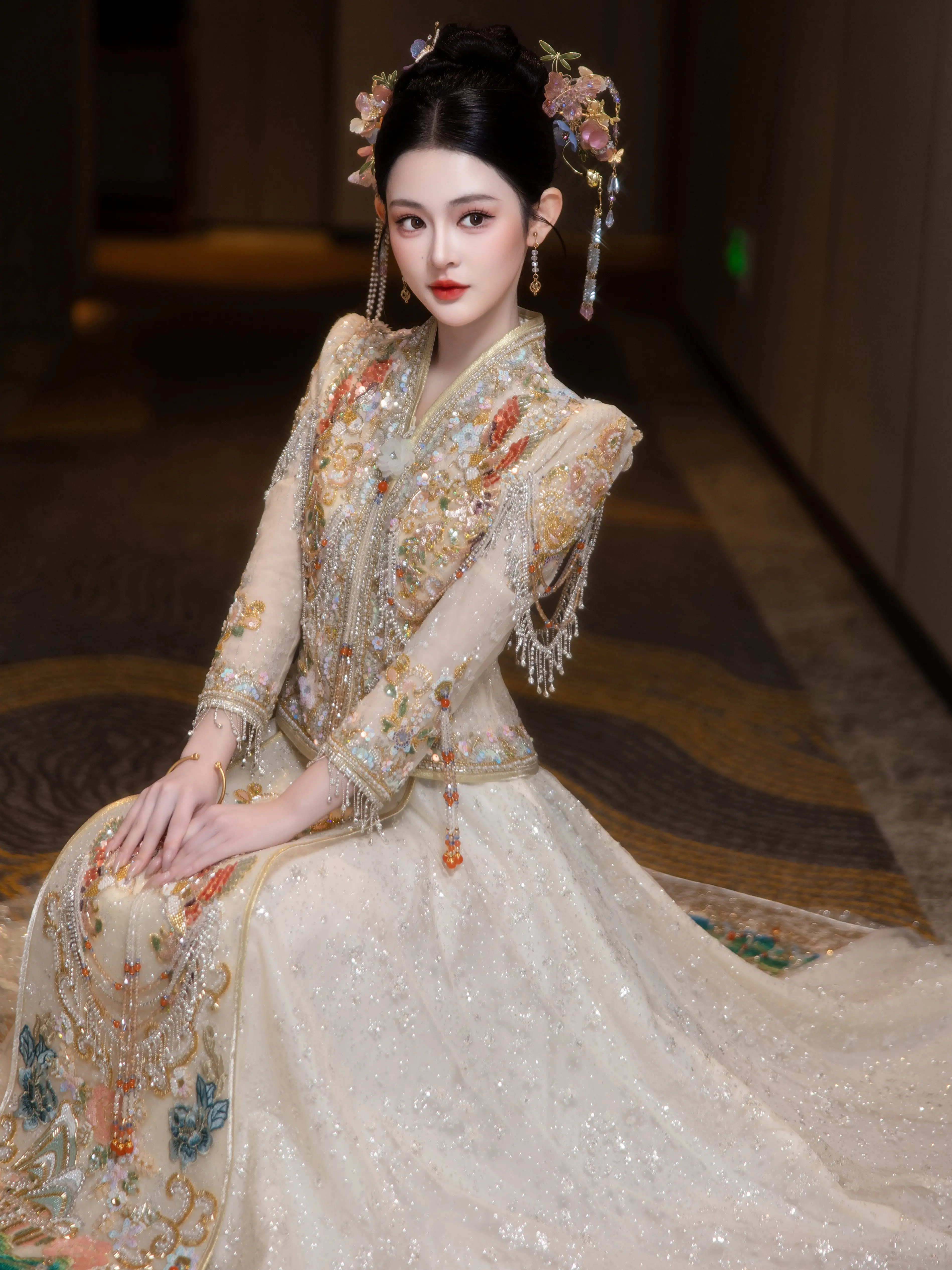 

Xiuhe Dress 2025 New Champagne Temperament Bride Wedding Chinese Style Welcome Toast