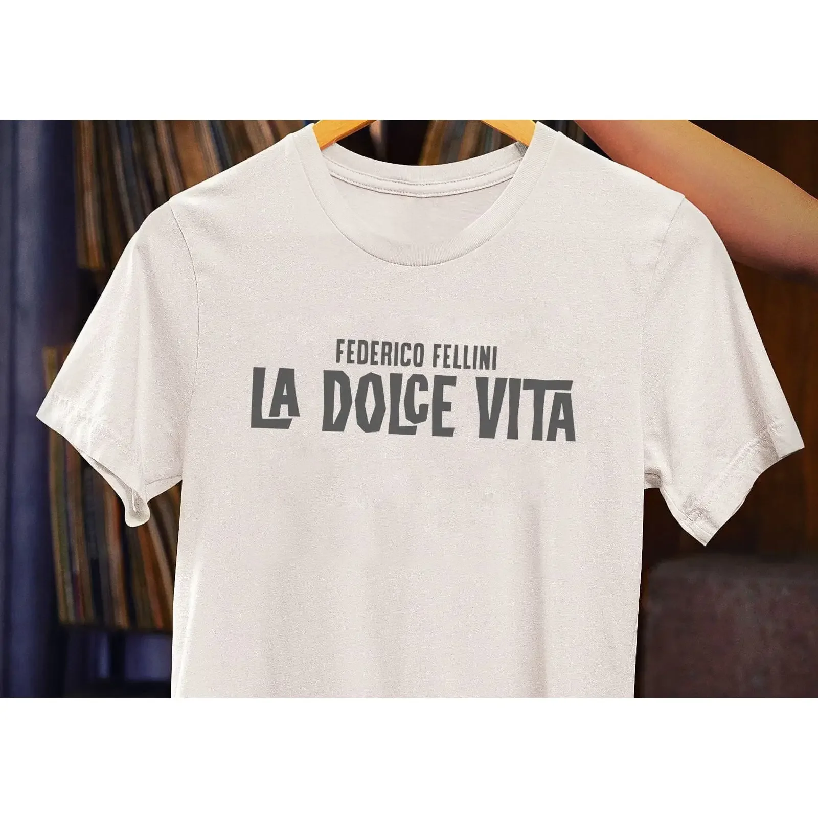 La Dolce Vita T Shirt Federico Fellini Italian Cinema vintage Washed designer clothes Versatile Unisex Top For Everyday Wear