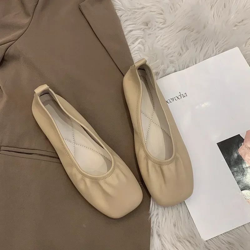 Damen-Ballerinas aus weichem Leder, bequeme Slipper mit eckiger Zehenpartie, Modell 2026, Street-Style, lässige Alltags- und Freizeitschuhe, Slipper – Detail 6