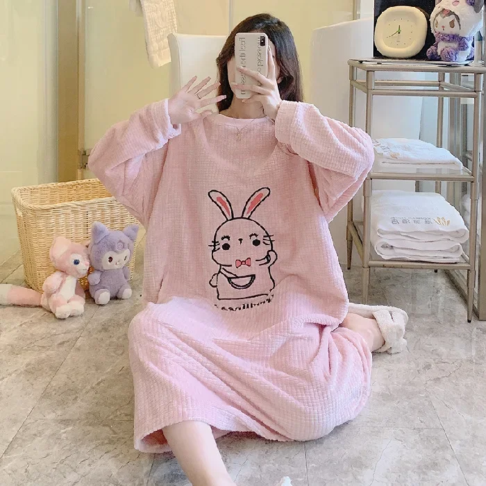 150kg Extra Large Loose Flannel Nightgown Women\'s Autumn and Winter Thickened Pajamas Plus Size Sweet Loose Fattening Loungewear