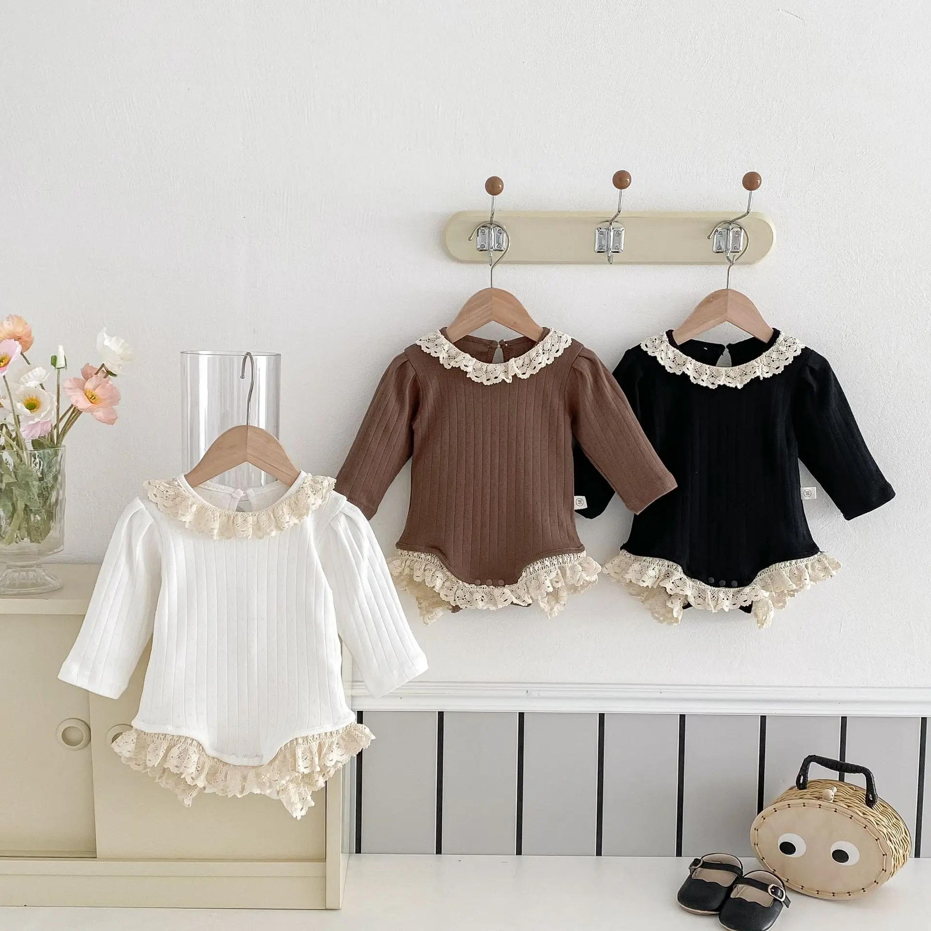 2025 New Autumn and Winter Baby Lace Round Neck Hollow Strip Long Sleeved Rompers Girls Baby Lace Crawling Clothes