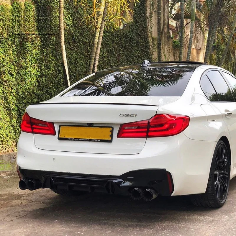 Car Rear Diffuser Carbon Fiber Bumper Lip Spoiler Body Kit Accessories for German Luxury Car Exterior Modification