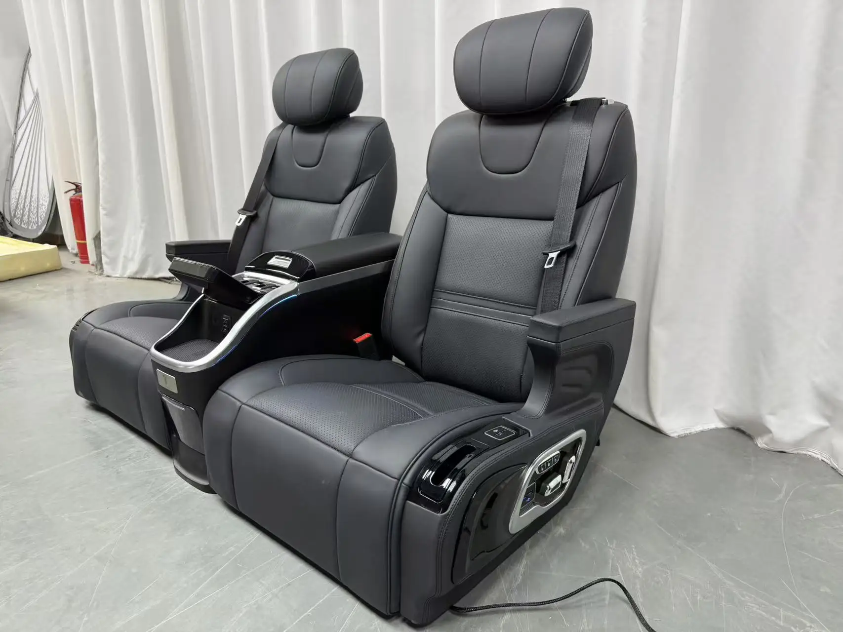 Luxury Aero Seat Leather Electric Recliner Car Seats for Commercial Vehicles/SUVs-Customizable Color VIP Premium Comfort