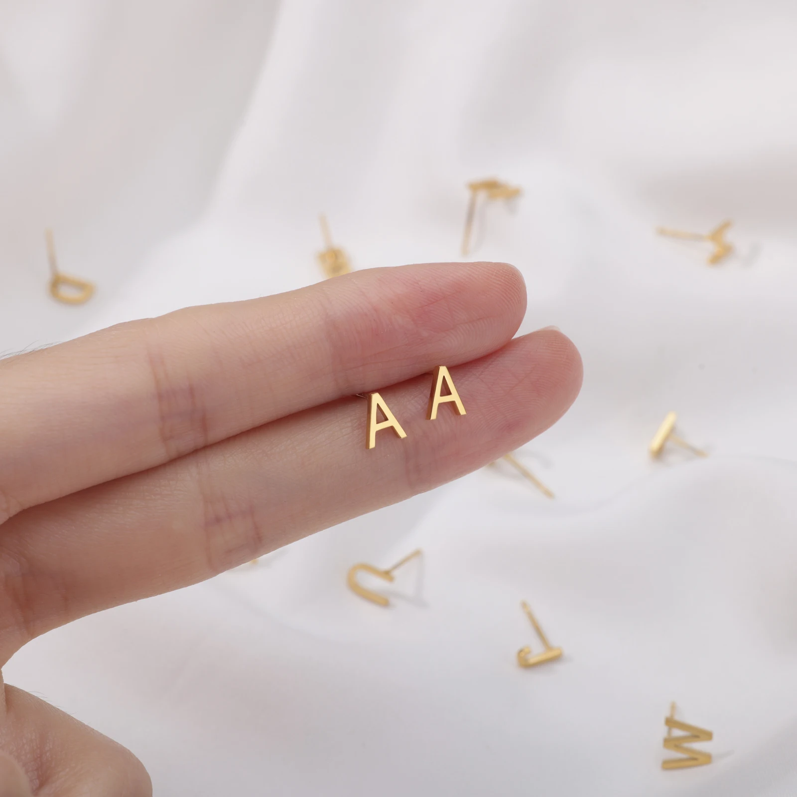 Cute A-Z Initial Letter Earrings for Women Gold Color Stainless Steel Stud Earrings Christmas Piercing Earring Fashion Jewelry