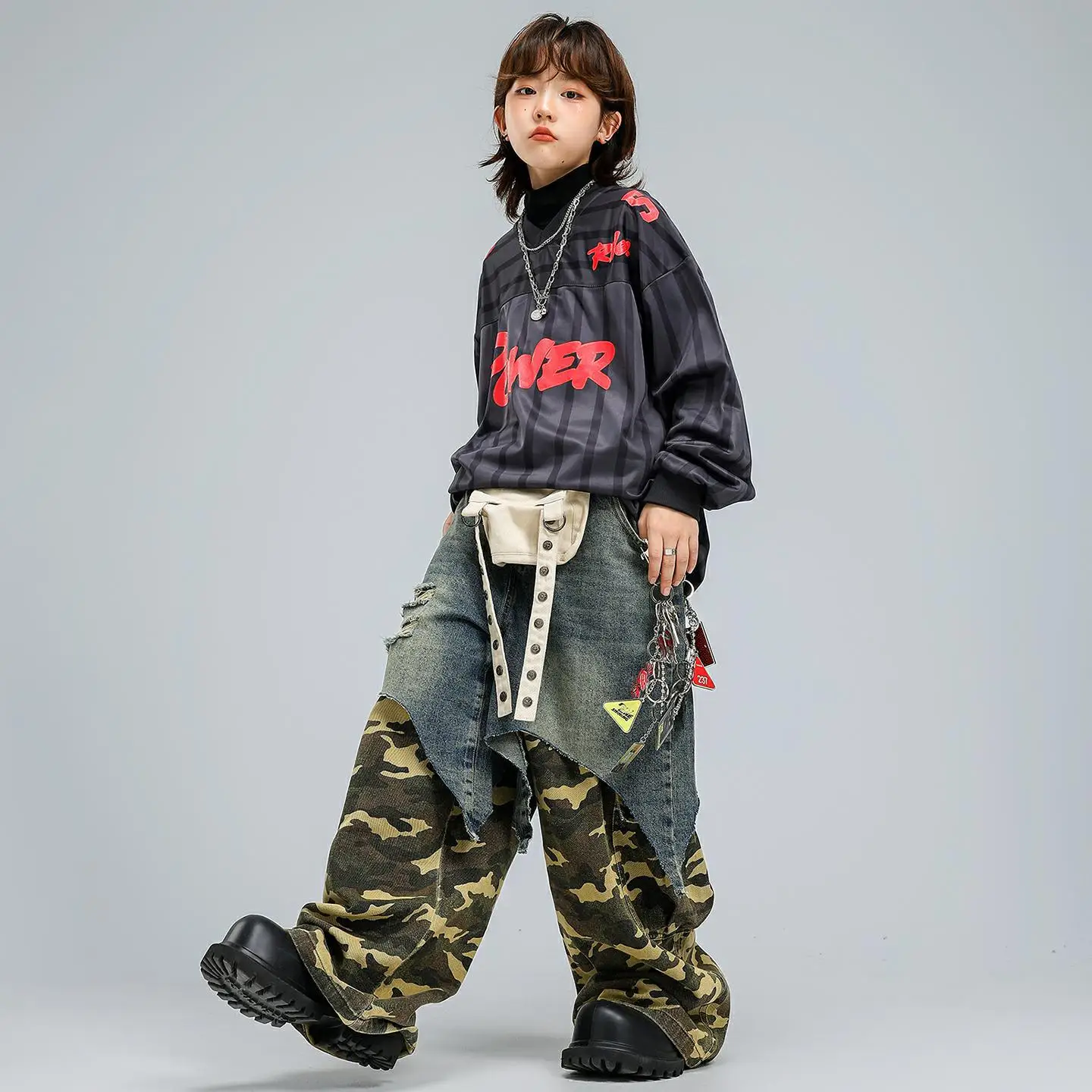 キッズK-POPヒップホップ服 ブラックストライプスウェットシャツ デニムブルーカモフラージュパッチワーク ストリートワイドパンツ 女の子男の子ダンスコスチューム服