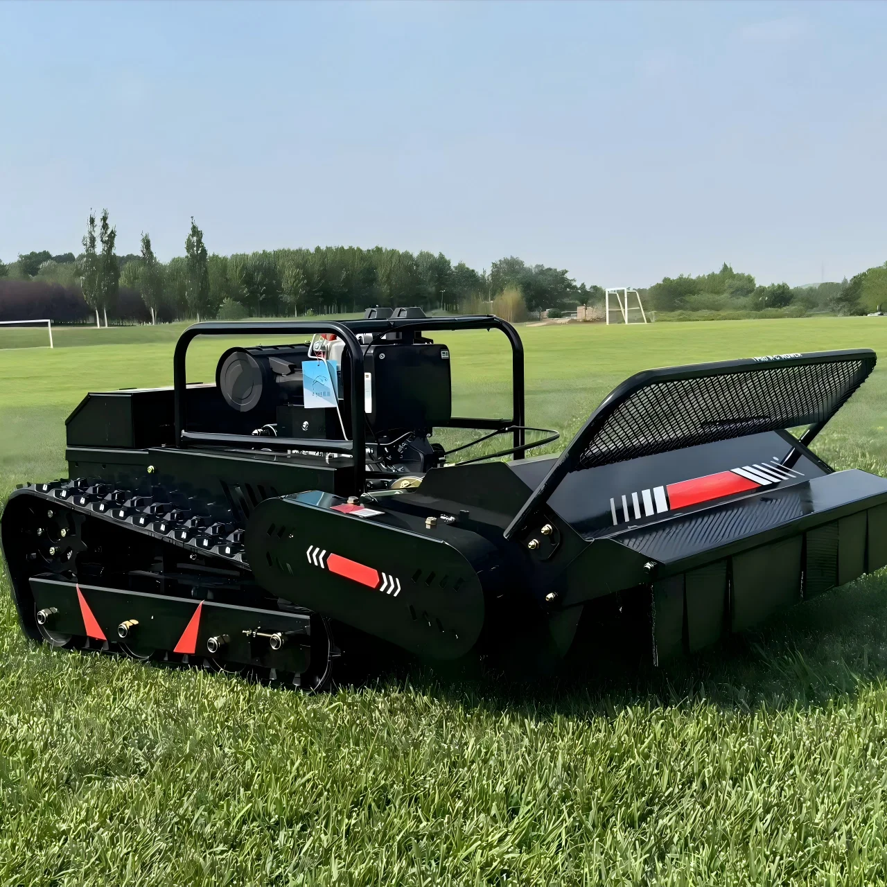 Crawler Remote Control 100cm Cutting Width Lawn Mower 28hp Strong Power Grass Cutter with 66 Pcs Blades