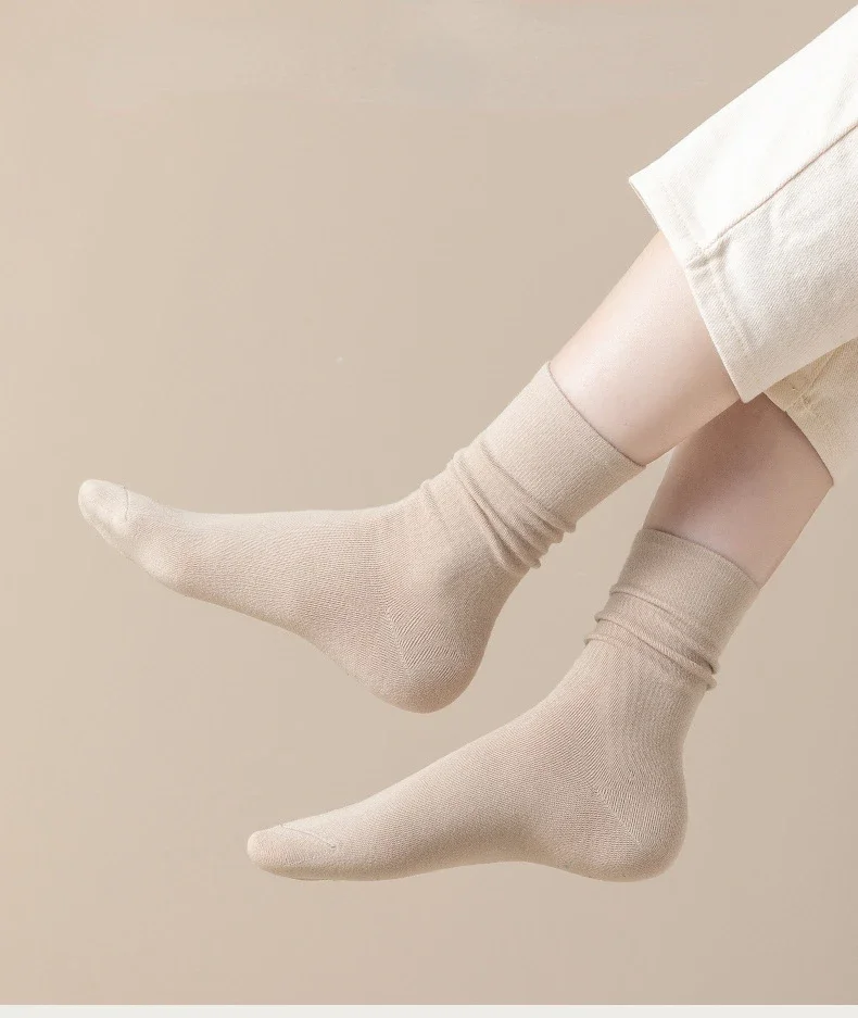 5-Paar-Set Baumwollsocken, mittlere Röhre, gestrickt, locker, lang, weich, einfarbig, Crew, Freizeitsocke, Schwarz, Weiß, atmungsaktiv, Frühling und Herbst – Detail 4