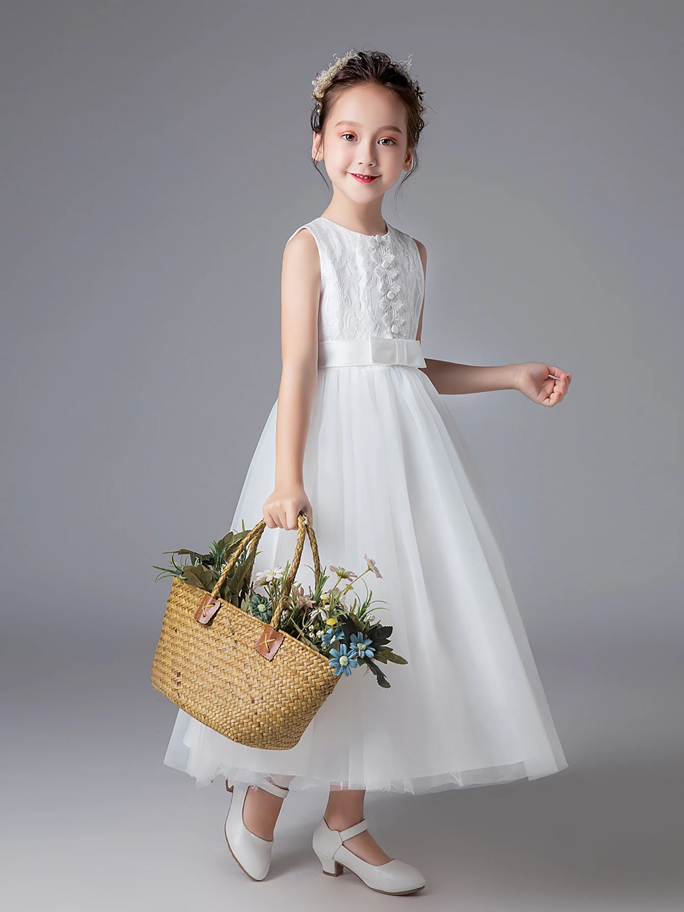 Lace Girls Wedding Dress Embroidered Birthday Party Dresses Communion Dresses for Kids Pageant Gown