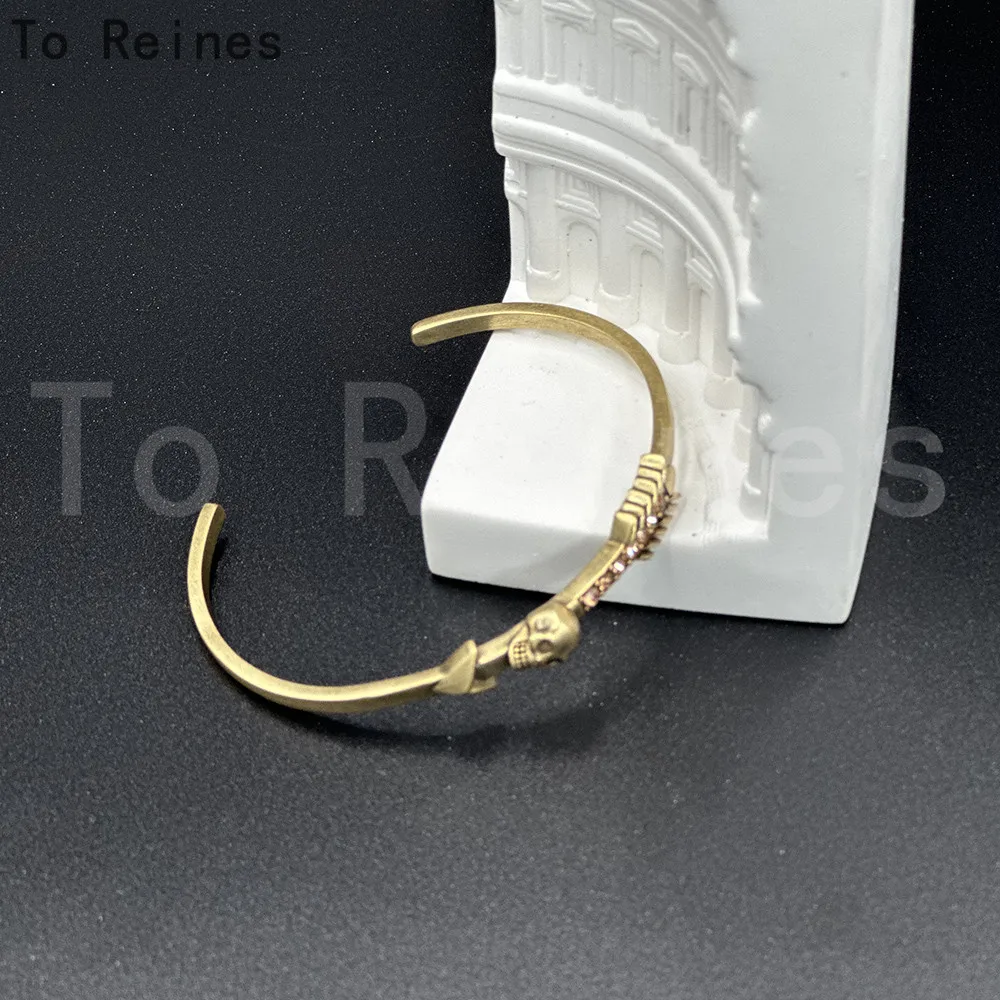 To Reines Personality Hip Hop Accessories Vintage Gold Skull Open Bracelet Fashion Jewelry Halloween Skeleton Bangles For Women