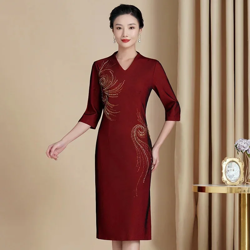 Spring Autumn V-Neck New Style Mother's Attire High-End Embroidery Happy Grandma Wedding Banquet Gown Chinese Dress