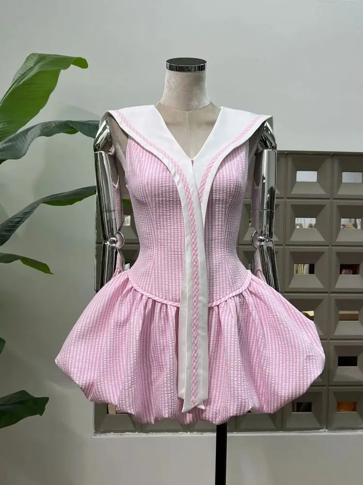 Zabawne, urocze, designerskie, letnie, nowe sukienki damskie, wiązane, w paski, granatowe, z falbankami, na przyjęcie urodzinowe, do klubu, wieczorowe, dla celebrytek.