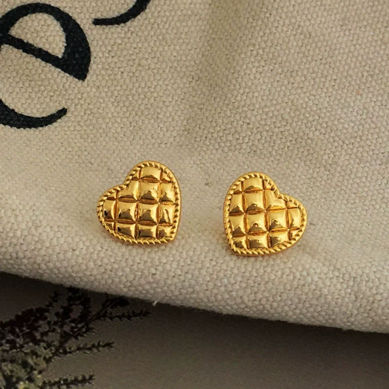 أقراط من الفولاذ المقاوم للصدأ للنساء أقراط صغيرة مطلية بالذهب على شكل قلب مجوهرات جمالية إكسسوارات الزفاف هدية #1