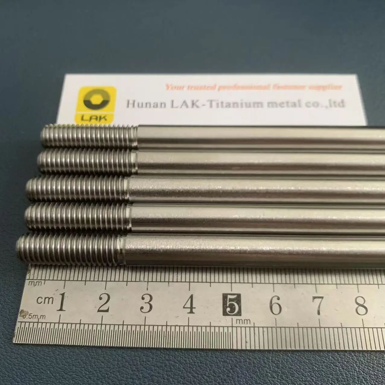 مسامير مسمار خيوط سبائك التيتانيوم ، M8x150 Gr5