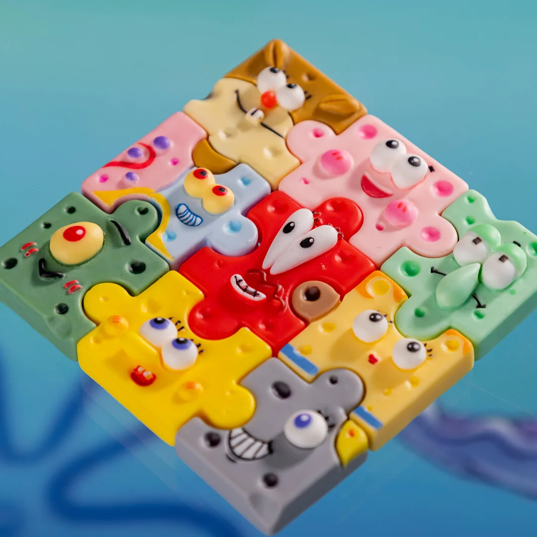 SpongeBob creative puzzle. Refrigerator magnets, press-to-play ornaments, and other uses, a collectible gift for anime fans.
