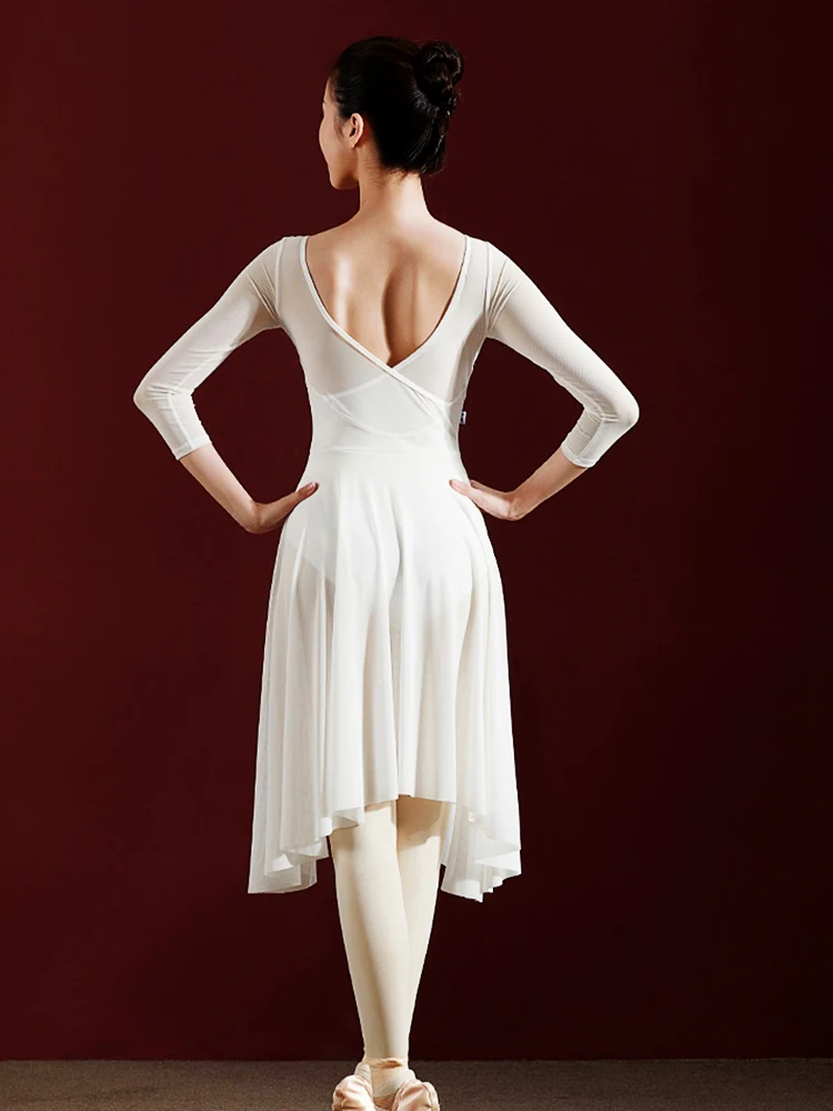 فستان الباليه الصيني المكون من قطعة واحدة أثيريري ورشيق، يقدم رقصة ممارسة الكبار في فستان شاش