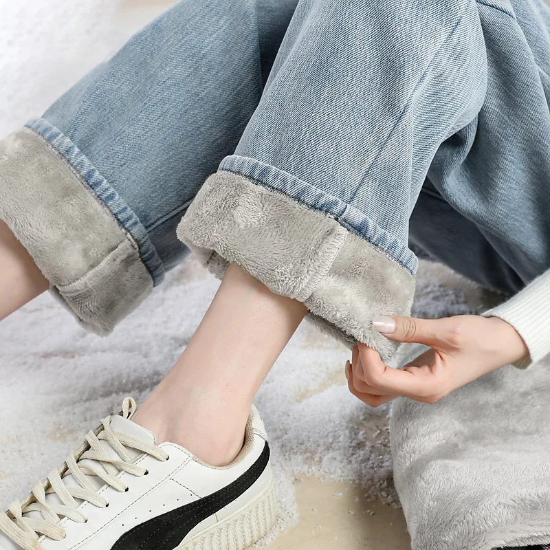 

Winter Women plus Velvet Warm Loose Casual Jeans Pants High Waist Wide Leg Jeans Comfortable Fit Zipper Closure Blue Denim