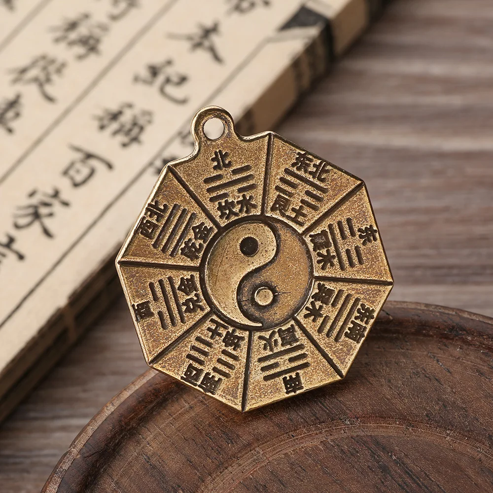 Tai Chi Bagua Keychain Chinese Feng Shui Amulet Key Ring Purse Bag Backpack Car Key Charm Women Men Father's Day Gift