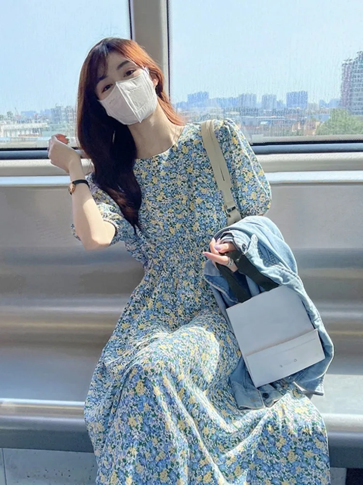 abito-lungo-in-chiffon-blu-floreale-con-maniche-a-bolla-moda-estiva-vintage-da-donna-eleganza-delicata-stile-primo-amore