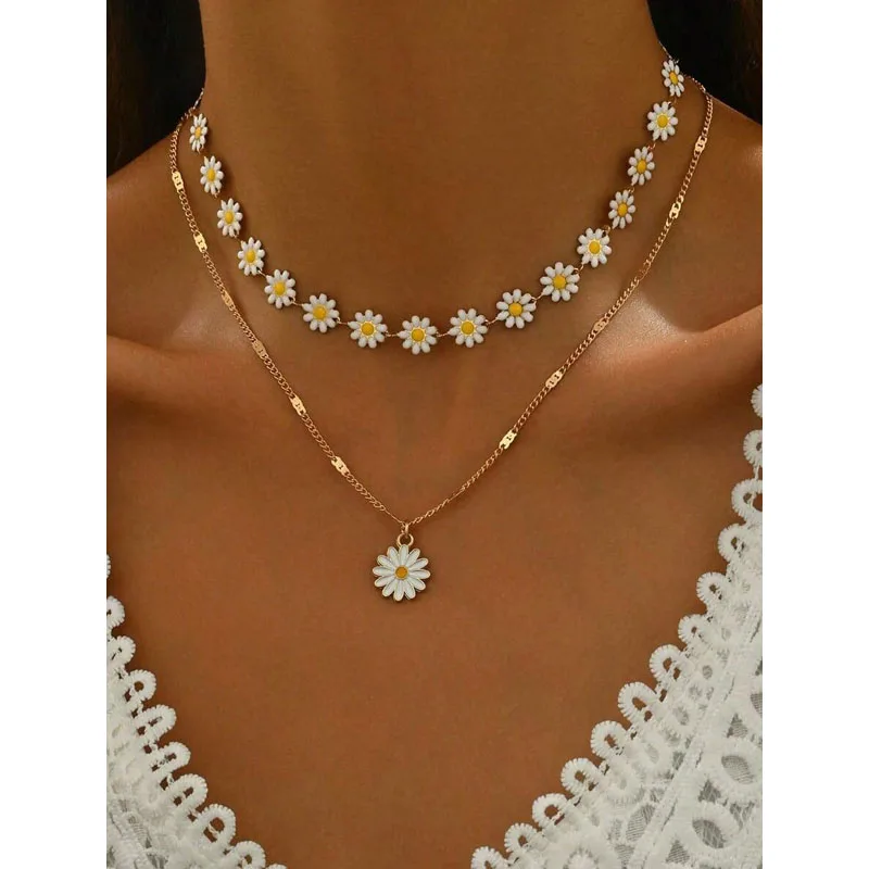

2pcs/Set Hand-Made Daisy Flower Necklace Fashion Classic Chain Choker Necklace Women's Pendant Necklace Clavicle Chain
