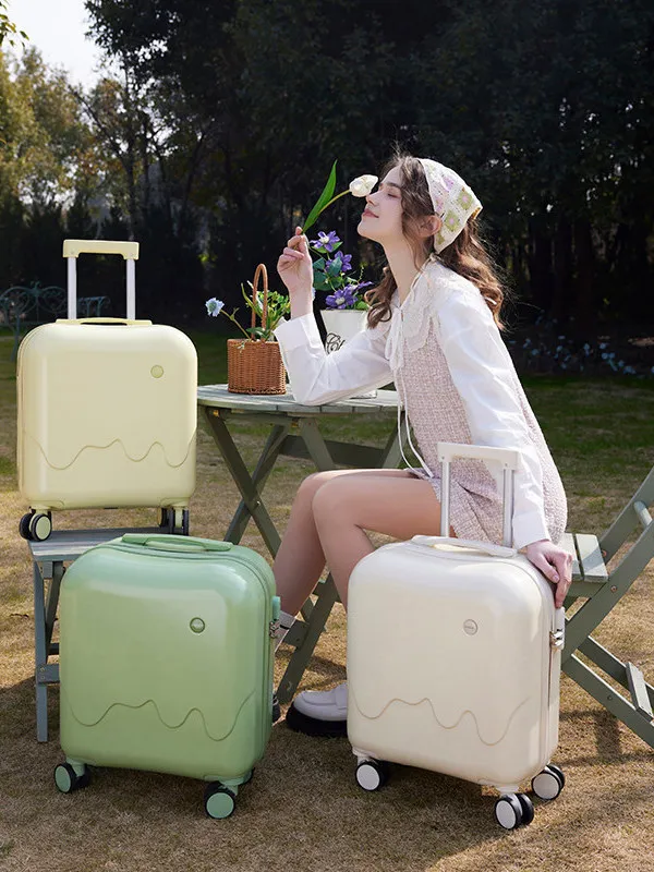 lightweight-carry-on-suitcase-18-inch-women's-small-high-value-silent-multi-function-travel-bag-with-password-lock