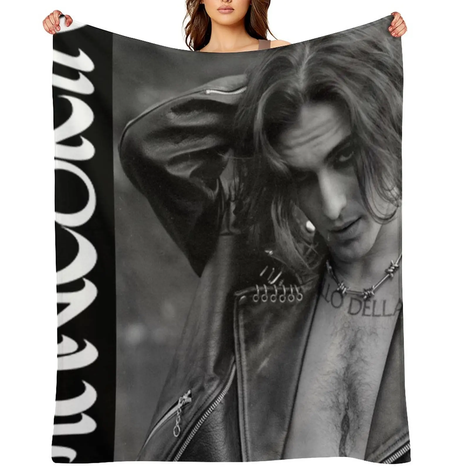 

MANESKIN DAMIANO DAVID Throw Blanket wednesday Retros Thermal Furry Blankets