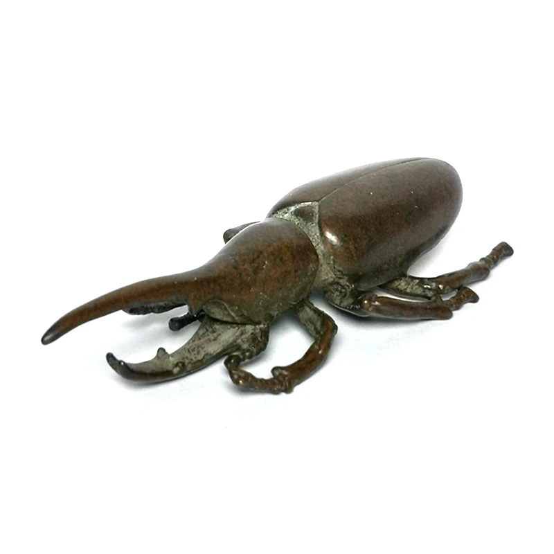 YIZHU CULTUER ART Size 7.5 x 3 cm Old Chinese Bronze Carving Beetle Figurine Statue Pendant Gift Collection