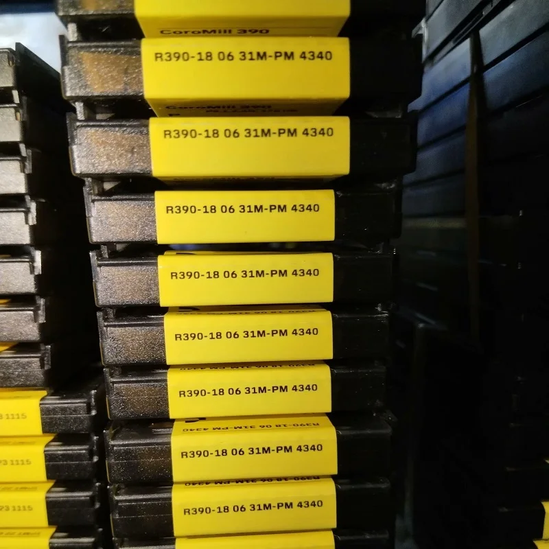 

Hard alloy cutting blades R390-180631M-PM 4340