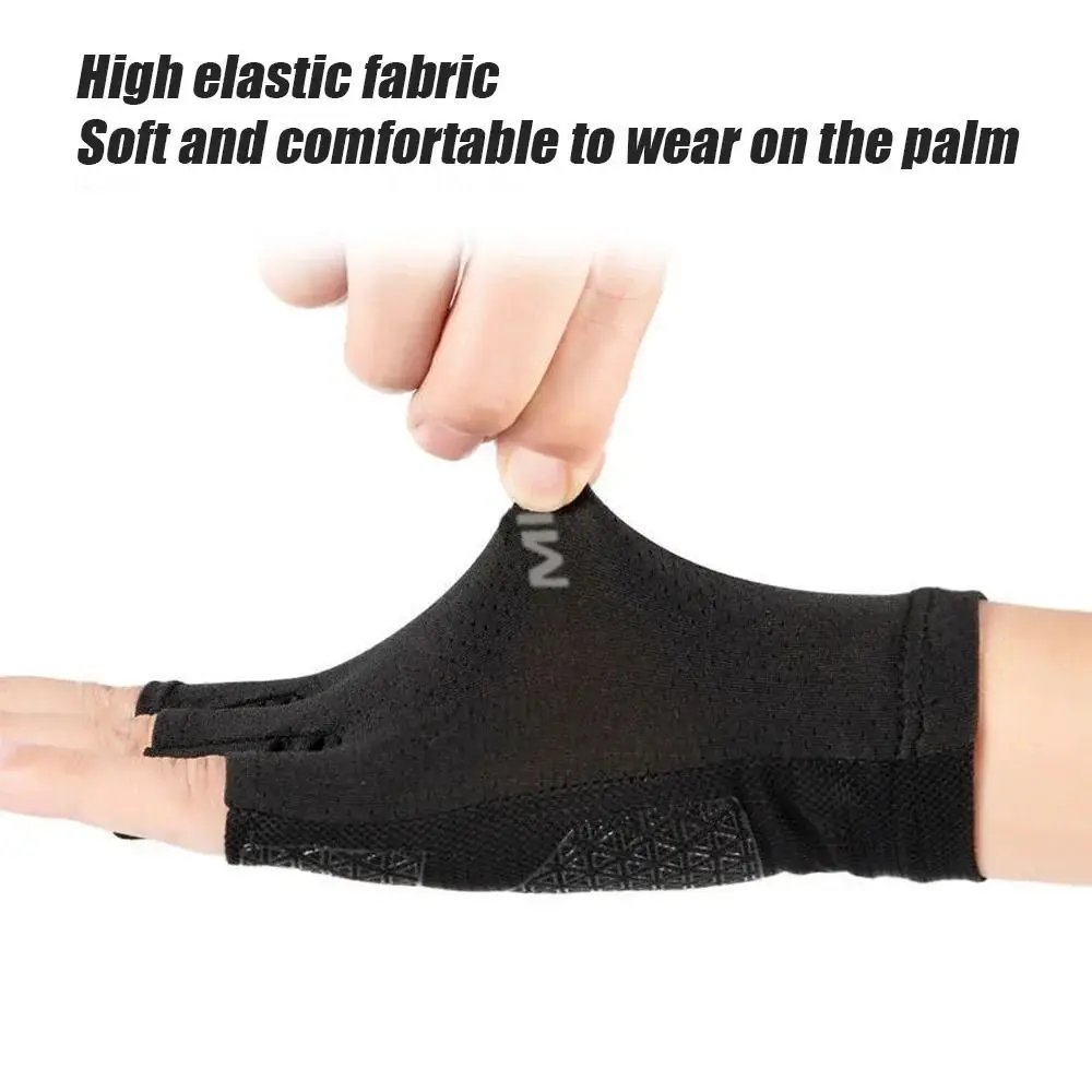 

1 Pair Light Weight Half Finger Cycling Gloves Anti-Slip Padded Fitness Fingerless Gloves Shock-Absorbing Protective