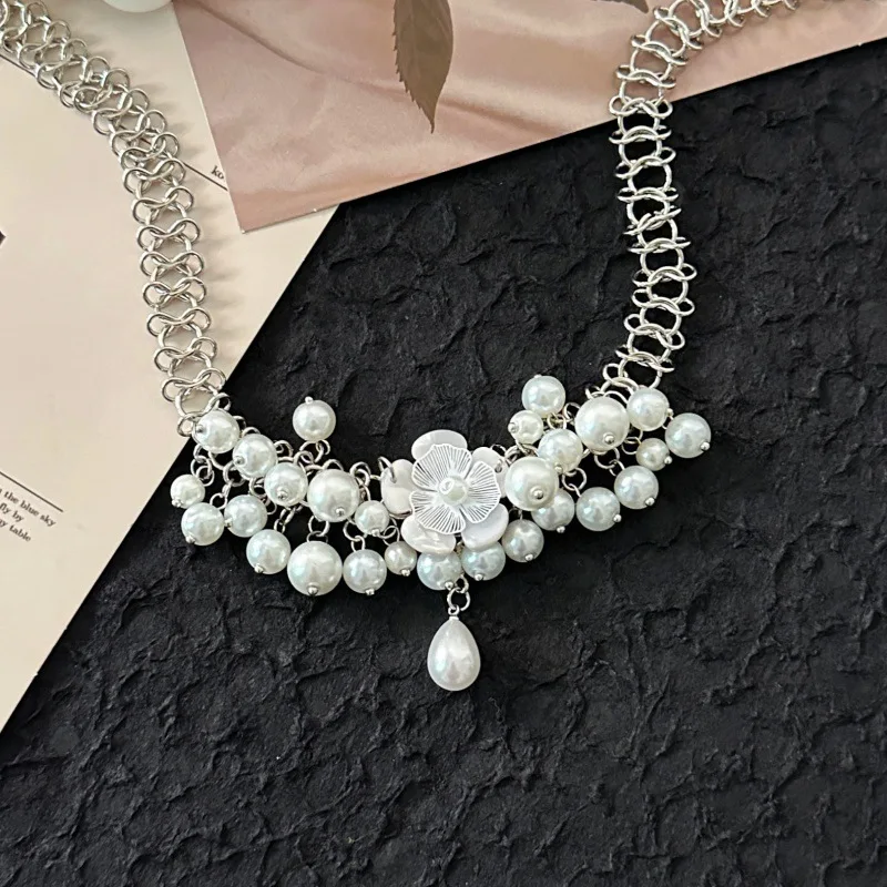 New Chinese heavy industry flower water drop pearl necklace choke collar collar neck accessories premium sense collarbone chain