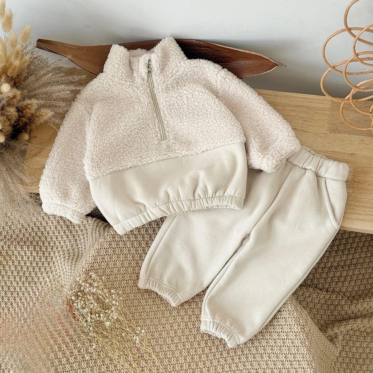 2026 New Winter Baby Toddler Thermal Suit Lamb Fleece Warm Clothing Sets Unisex Color Blocked High Neck Top+ Pants 2Pcs Outwear