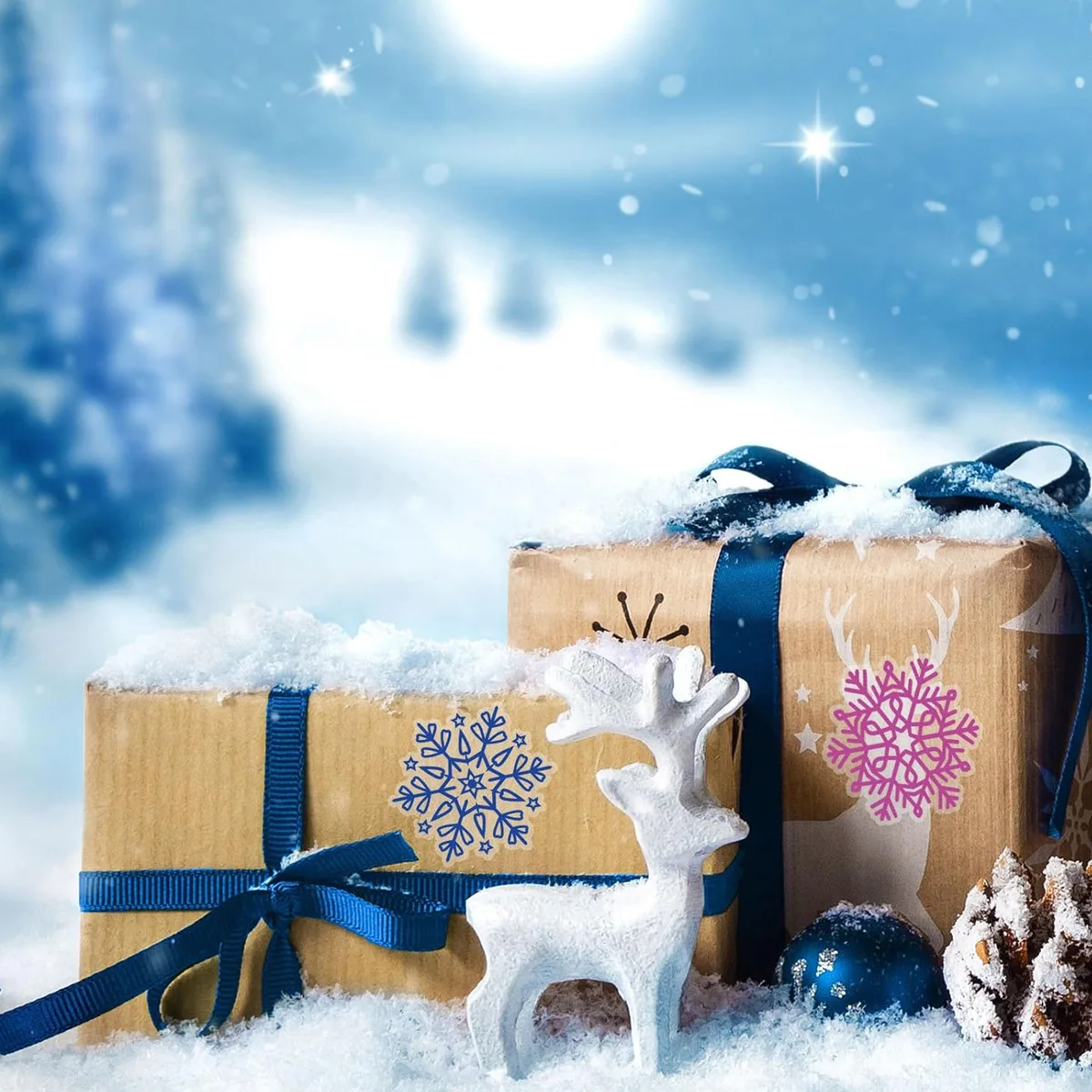 500 sheets of Alien Snowflake Decal Stickers - 8 Irregular Patterns - Envelope Decorations for Party DIY