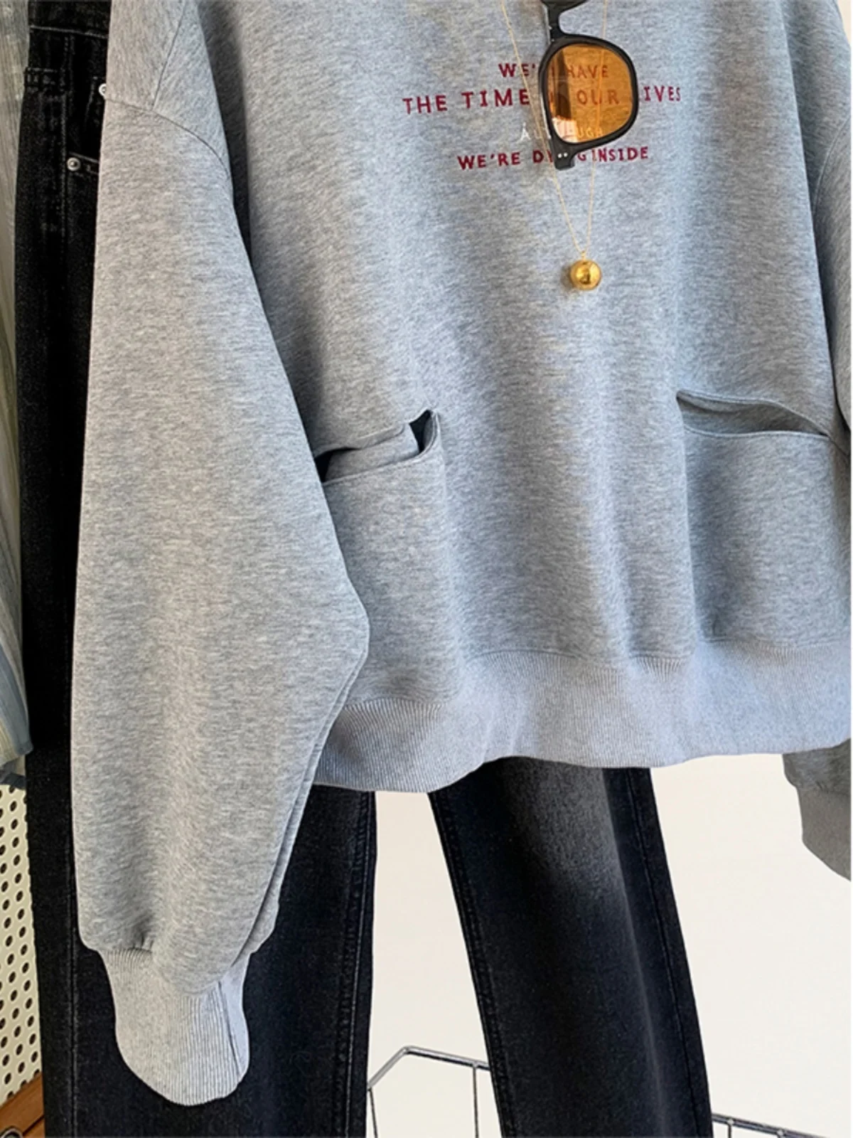 ay Kapuzenpullover Damen Herbst Winter Neues lockeres Schlankheitsoberteil Trendiger Hut irt Oberbekleidung Kleine Größe Faionable