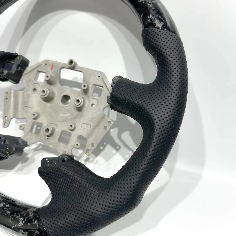 

Suitable Forged carbon fiber Flat- Bottomed Steering Wheel Falcon - Upgrade Your Drive with Enhanced Control and St