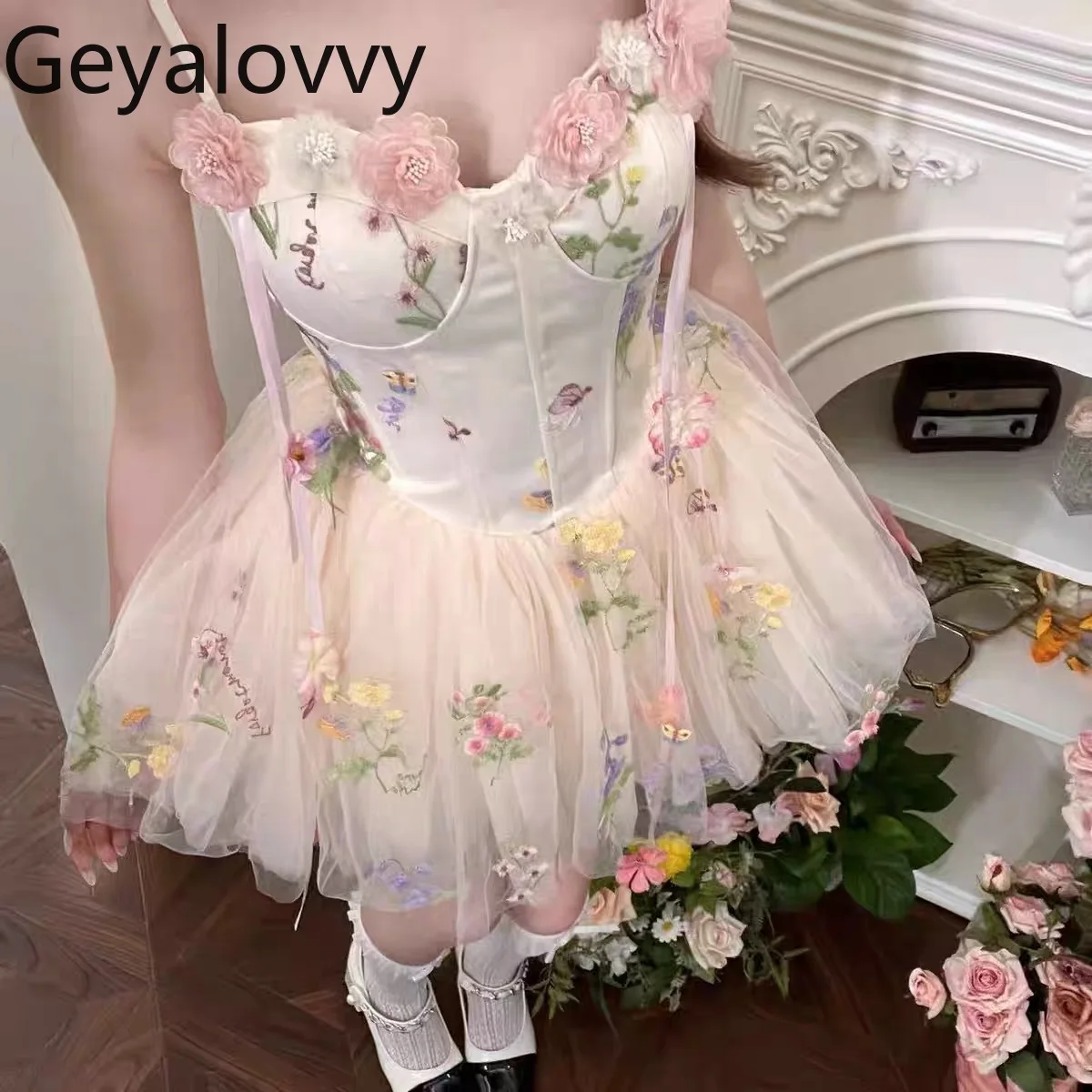 

Французский стиль Pure Desire, милое сетчатое платье с цветочным принтом на бретелях для женщин, летнее новое короткое платье трапециевидной формы для пляжного отдыха и отдыха с застежкой на талии