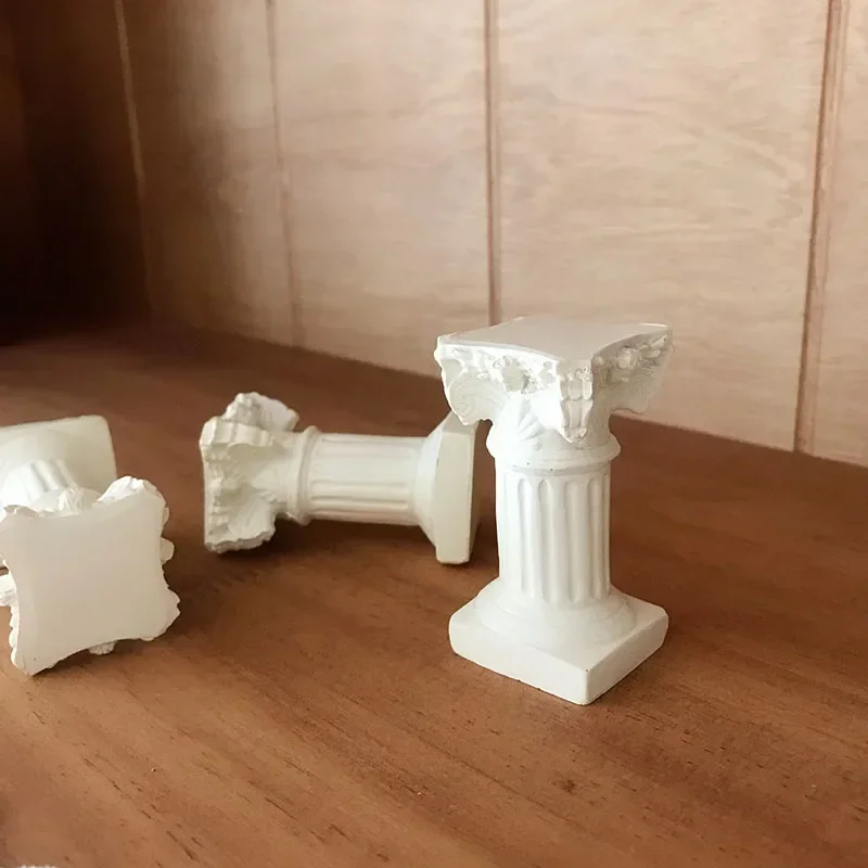 White Classical Artificial Candles Candlestick Candles Holder Resin Roman Column Statue Miniature Ornaments Home Decoration
