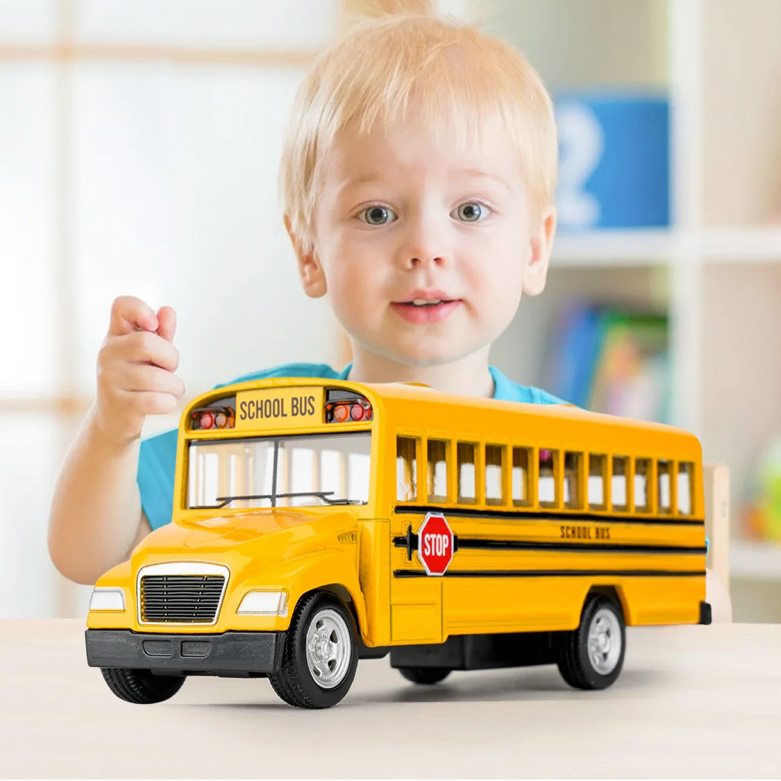 RMZ CITY 1:36 Carro de brinquedo de ônibus escolar amarelo fundido - Veículo pull-back para meninos e meninas, presente infantil, modelo de carro colecionável