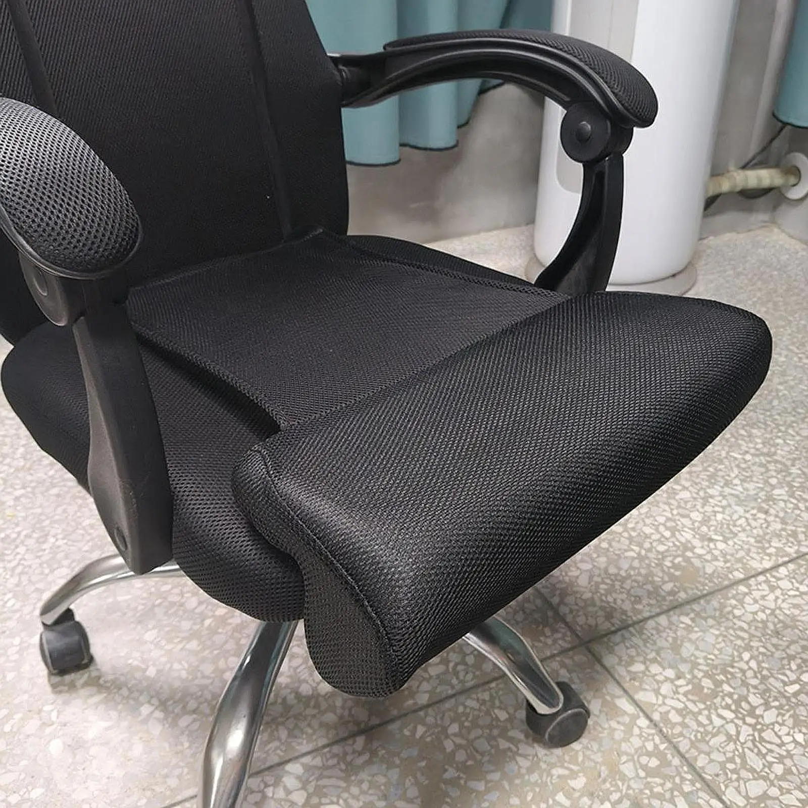Comfortable Chair Leg Support Pad Breathable Seat Extender Cushion Soft Polyester Multifunctional Accessory for Vehicle or Desk