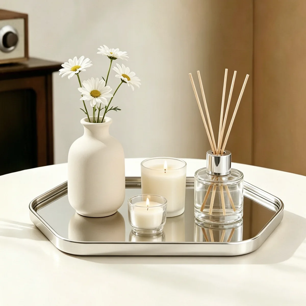 Silver‑Toned Hexagonal Mirror Tray, High‑End Desktop Storage Plate for Jewelry Aromatherapy Ornament Vanity Home Decor