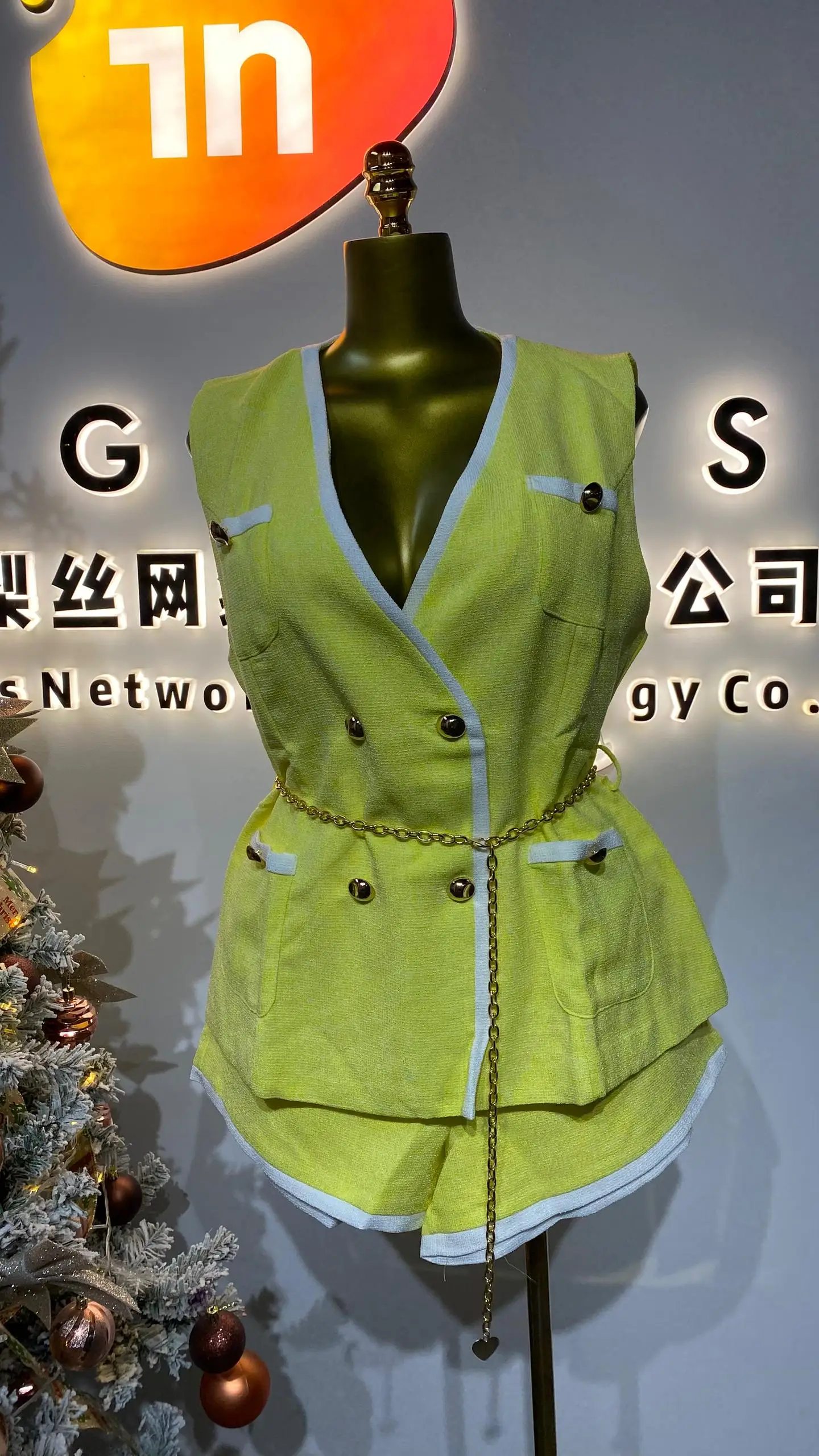 

Women's vintage summer vest 2025 new fashion contrast trim and button skirt-GZMM007