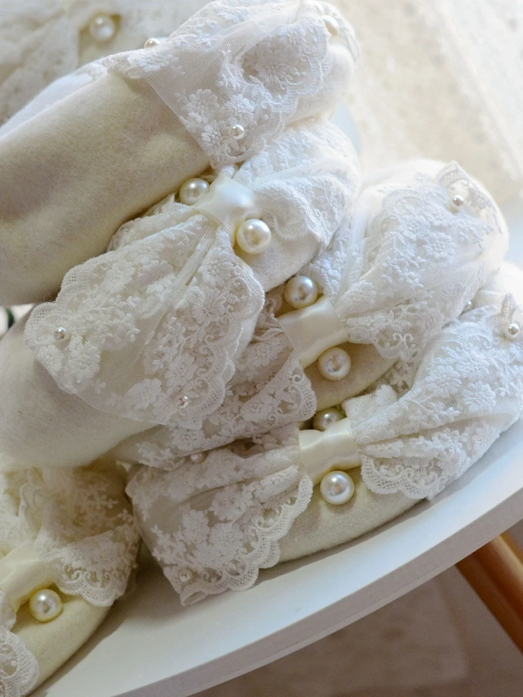 

Japanese Lolita Beret Elegant White Lace Bow Pearl Sweet Australian Wool Three-dimensional Winter Warm for Woman