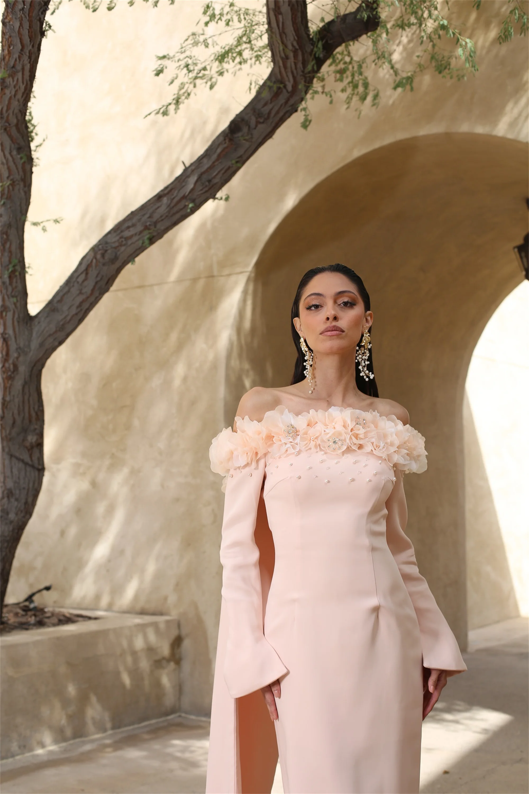 Abiti da sera con fiori in jersey Scollo a barca Maniche lunghe Abiti da festa personalizzati con mantello Abiti da ballo a sirena Dubai EVON BRIDAL