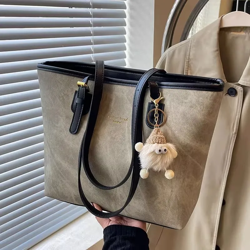 2026 Cross‑Border Design Large Capacity Women Tote Bag, PU Leather Stylish Commuter Shoulder Bag, Practical Daily Handbag for Wo