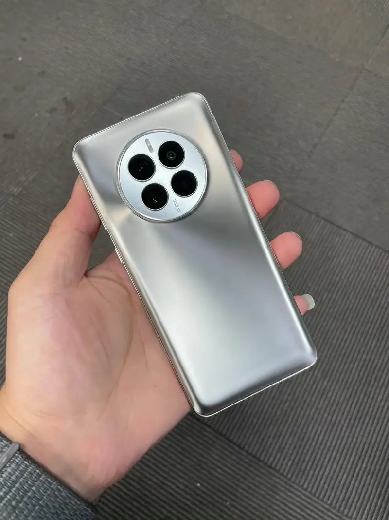 هاتف Huawei Mate50 4G 8GB RAM 128GB 256GB 512GB ROM الذكي 6.7 بوصة 2700x1224px CPU Qualcomm Snapdragon 8+ هاتف مستعمل